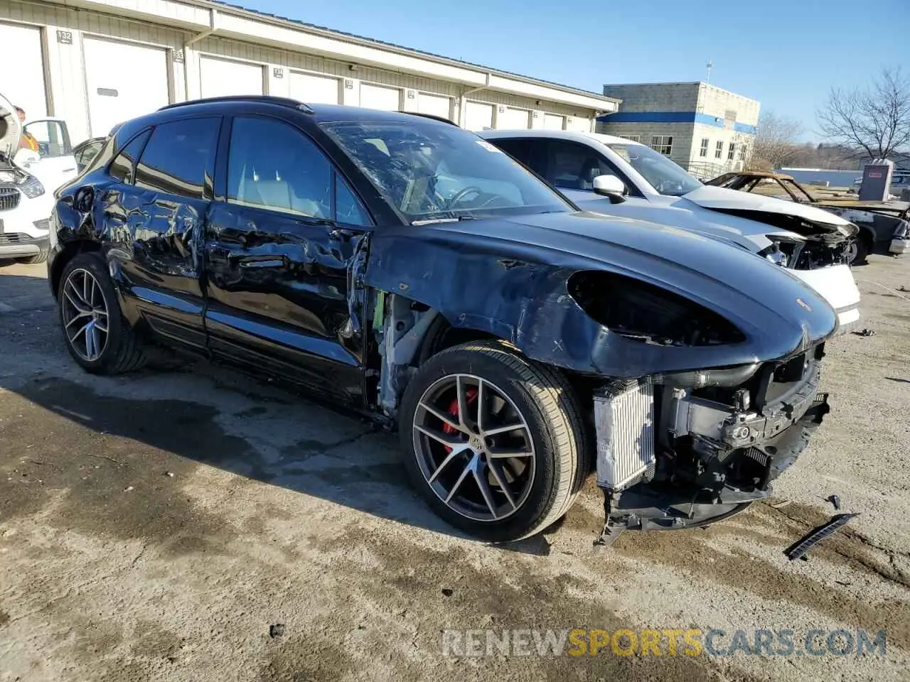 4 fotografías del automóvil dañado WP1AG2A58PLB39600 PORSCHE MACAN 2023