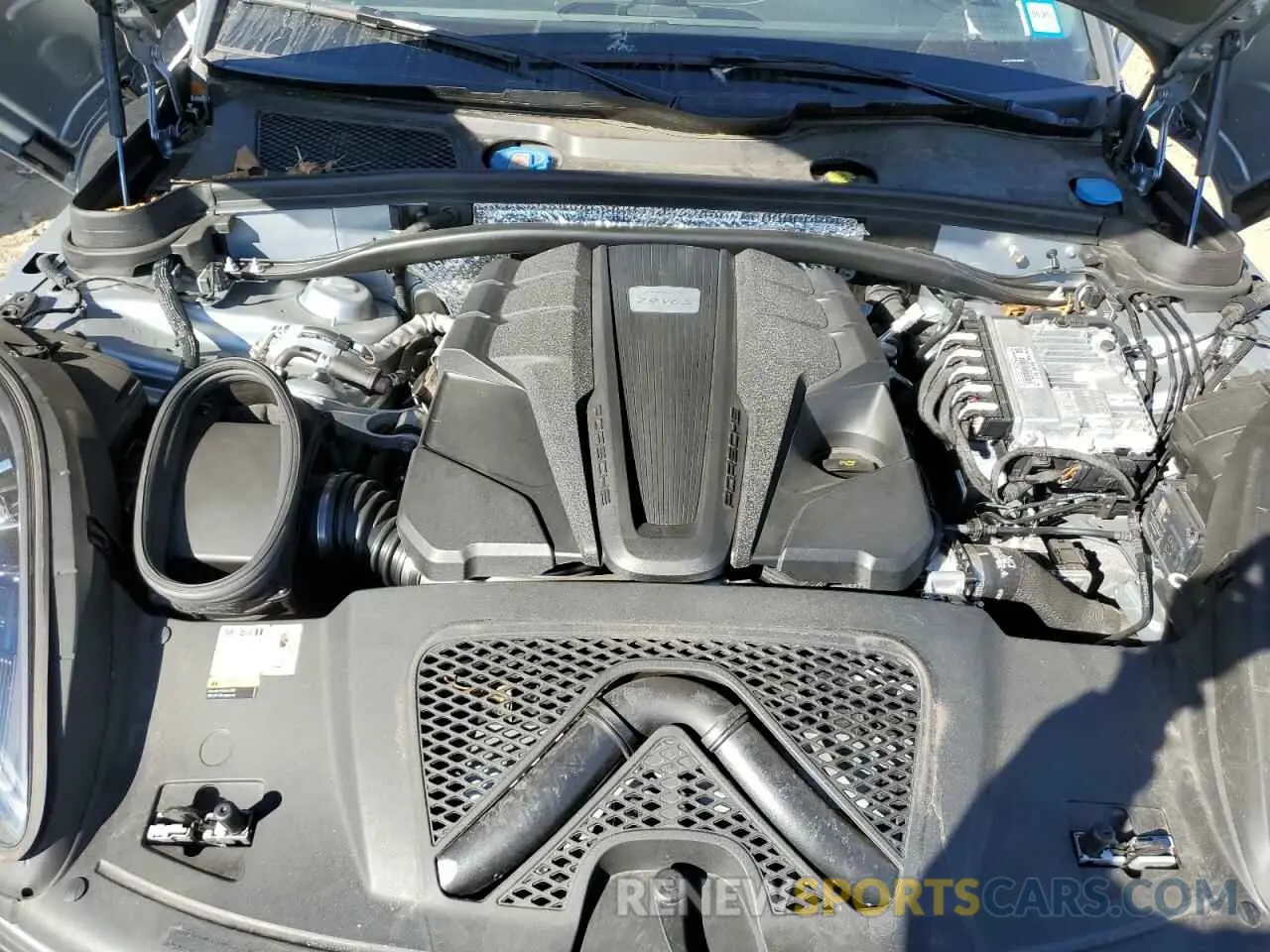 12 fotografías del automóvil dañado WP1AG2A58PLB40987 PORSCHE MACAN 2023
