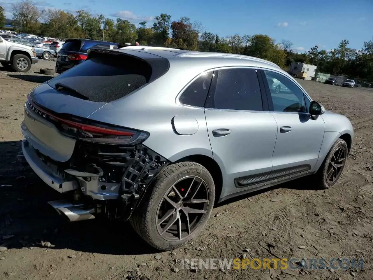 3 fotografías del automóvil dañado WP1AG2A58PLB40987 PORSCHE MACAN 2023