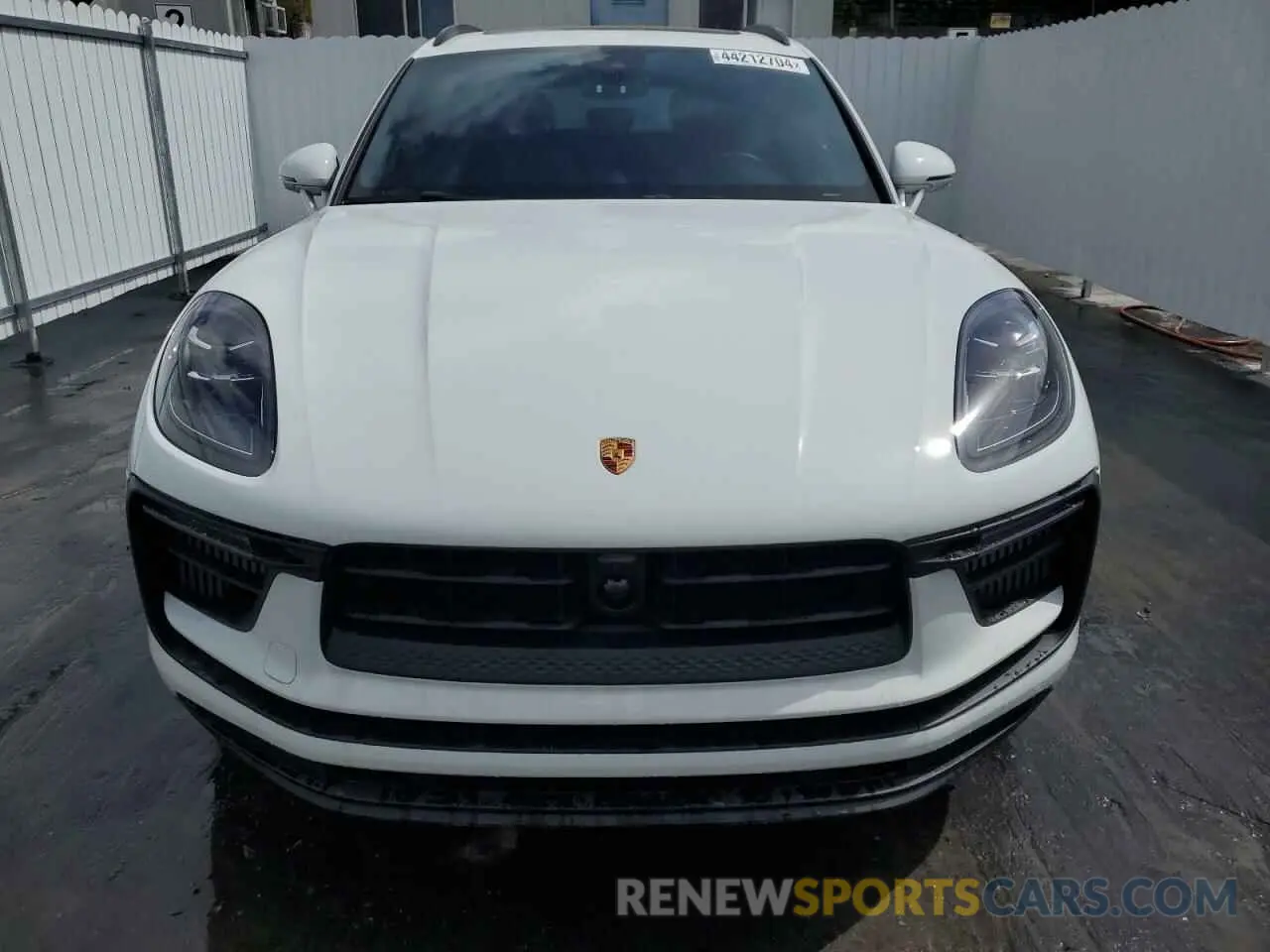 5 fotografías del automóvil dañado WP1AG2A58PLB41539 PORSCHE MACAN 2023