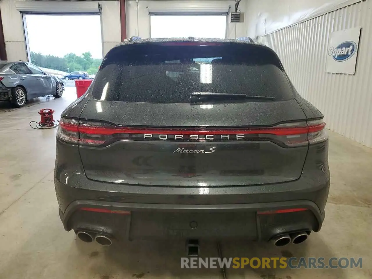 6 fotografías del automóvil dañado WP1AG2A58PLB41864 PORSCHE MACAN 2023