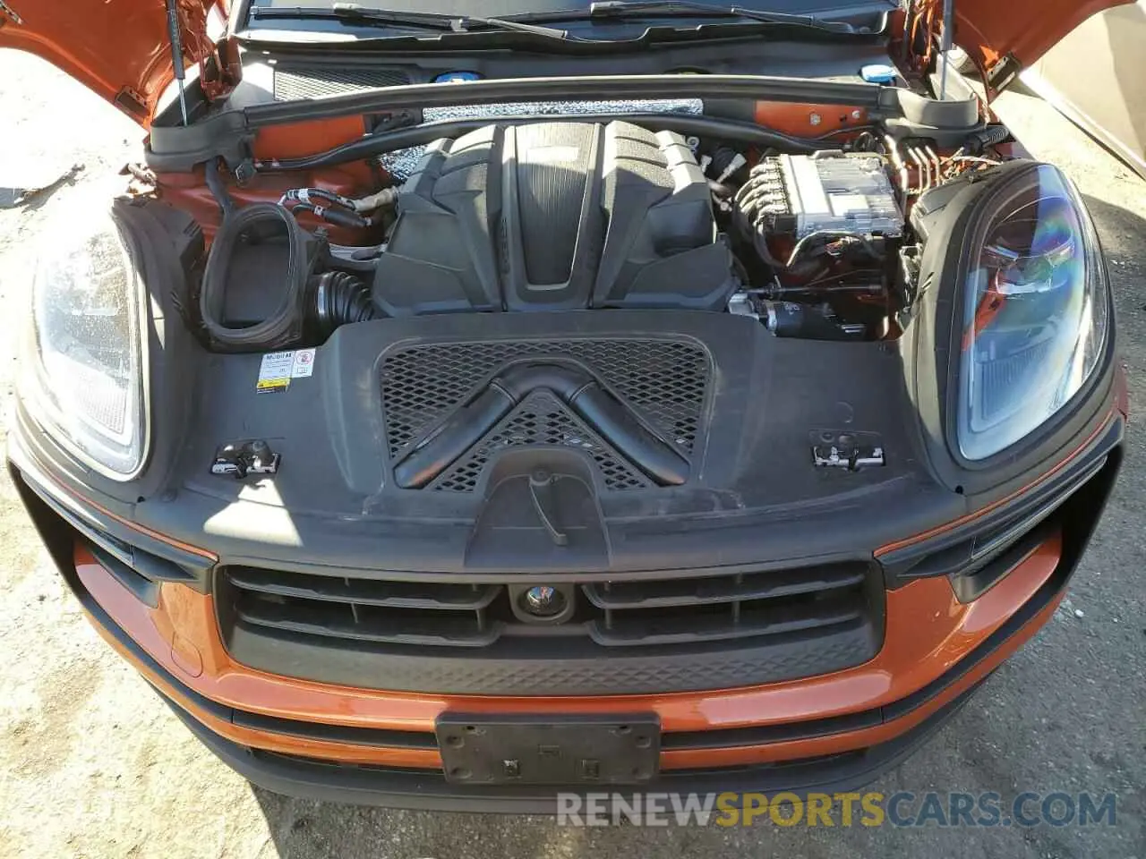12 fotografías del automóvil dañado WP1AG2A5XPLB40313 PORSCHE MACAN 2023