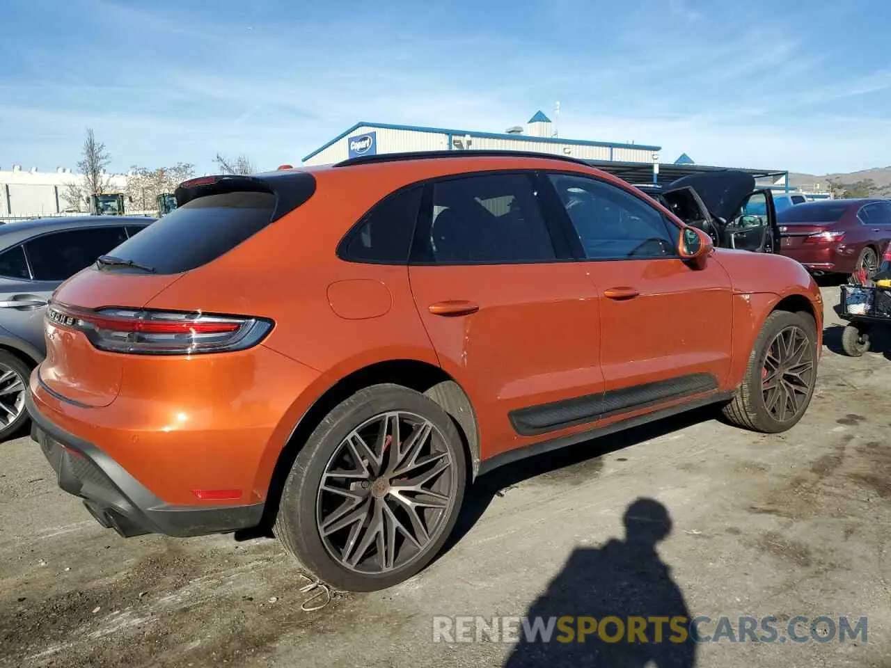 3 fotografías del automóvil dañado WP1AG2A5XPLB40313 PORSCHE MACAN 2023