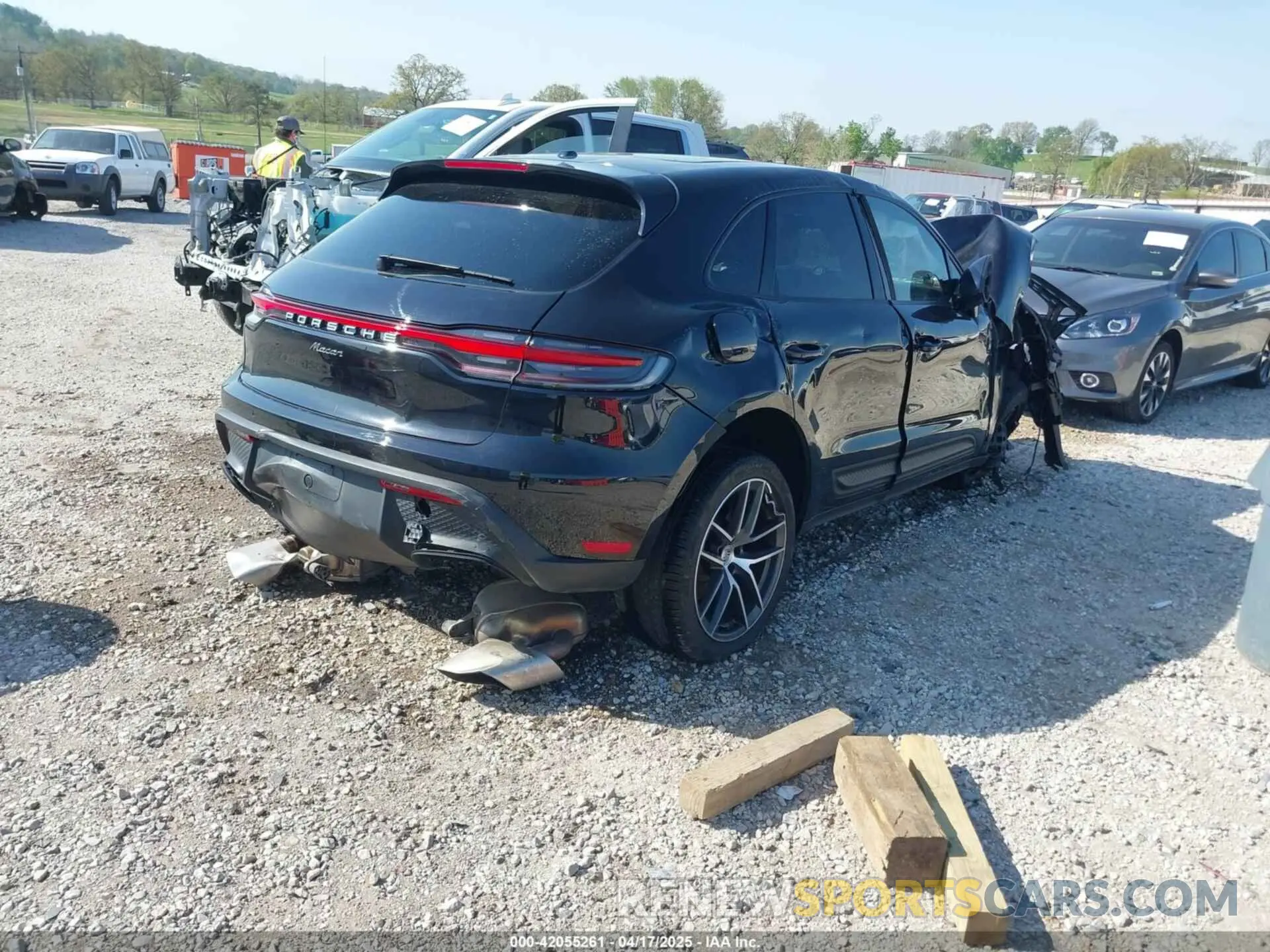 4 fotografías del automóvil dañado WP1AA2A52RLB13871 PORSCHE MACAN 2024