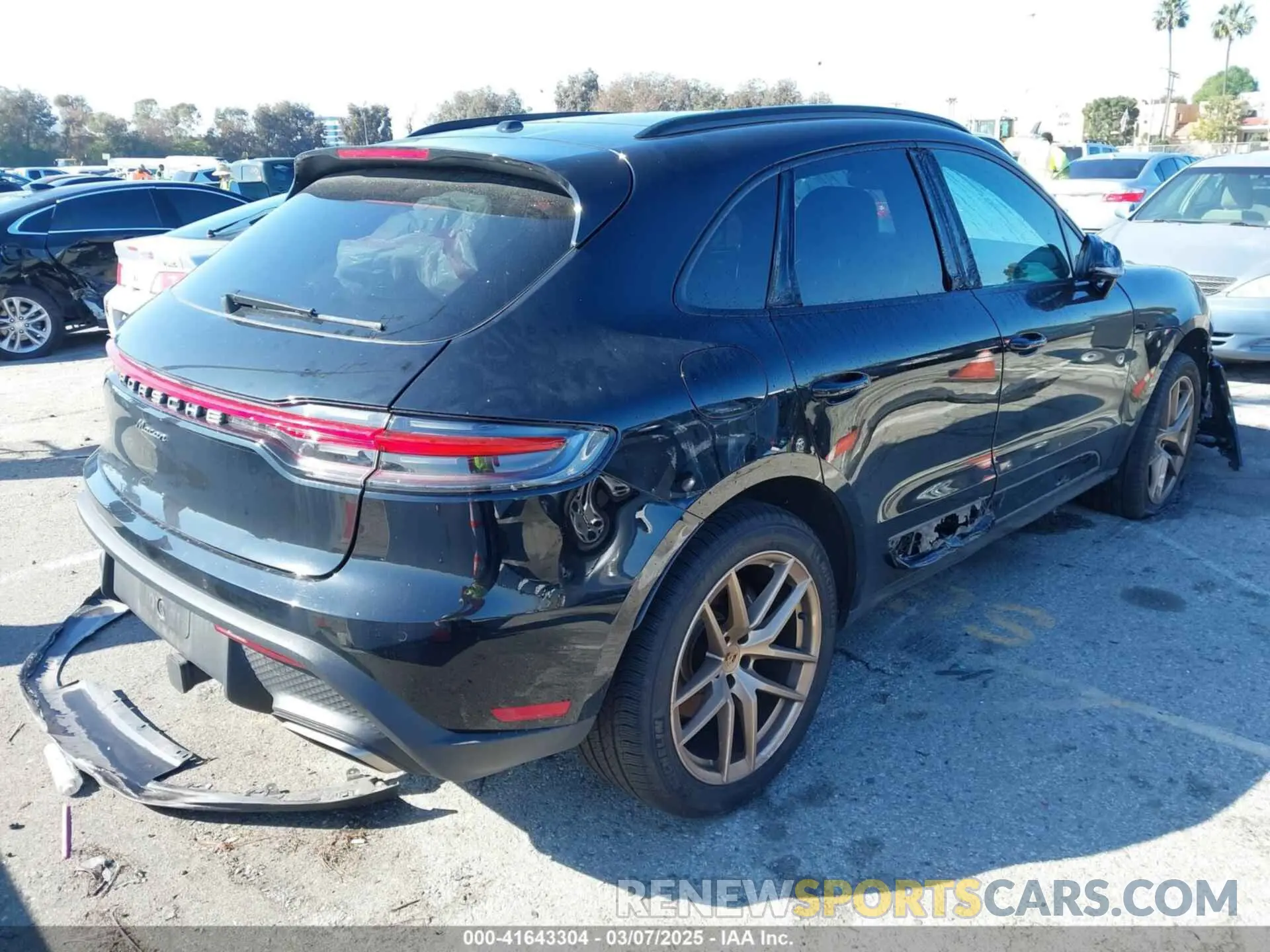 4 fotografías del automóvil dañado WP1AA2A53RLB05066 PORSCHE MACAN 2024