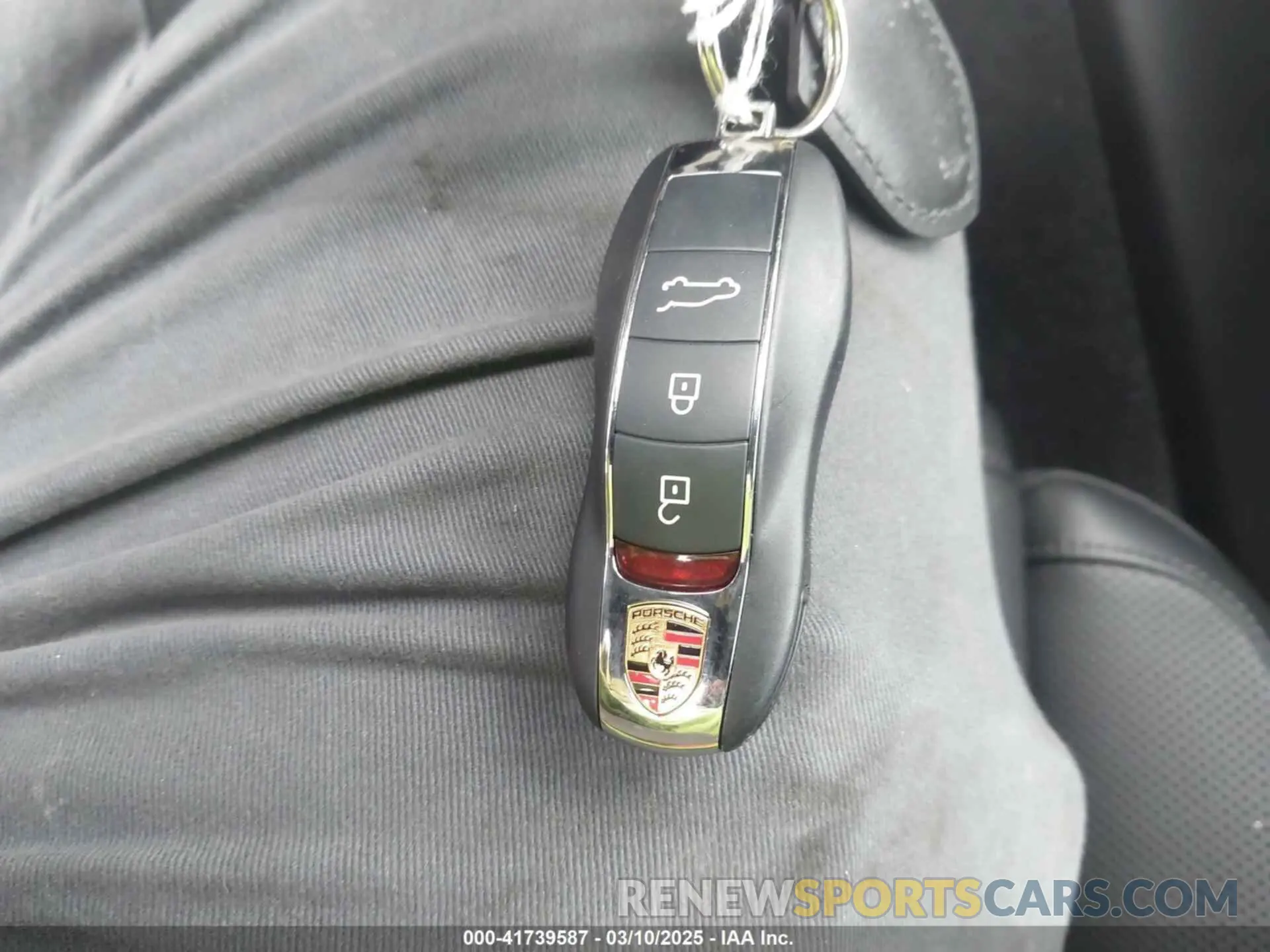 11 fotografías del automóvil dañado WP1AA2A55RLB20040 PORSCHE MACAN 2024