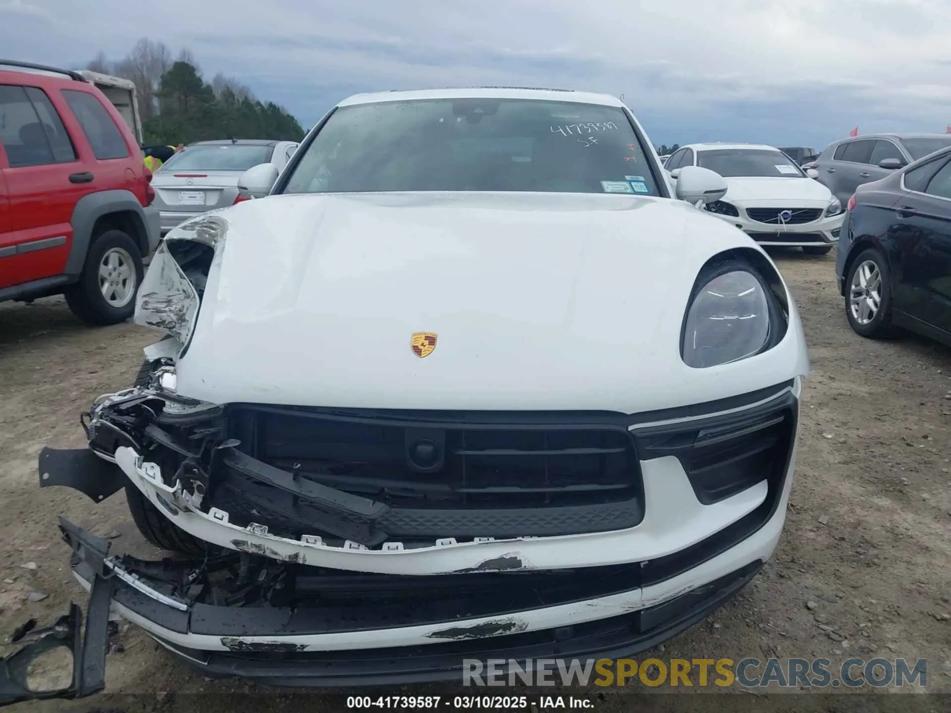 13 fotografías del automóvil dañado WP1AA2A55RLB20040 PORSCHE MACAN 2024