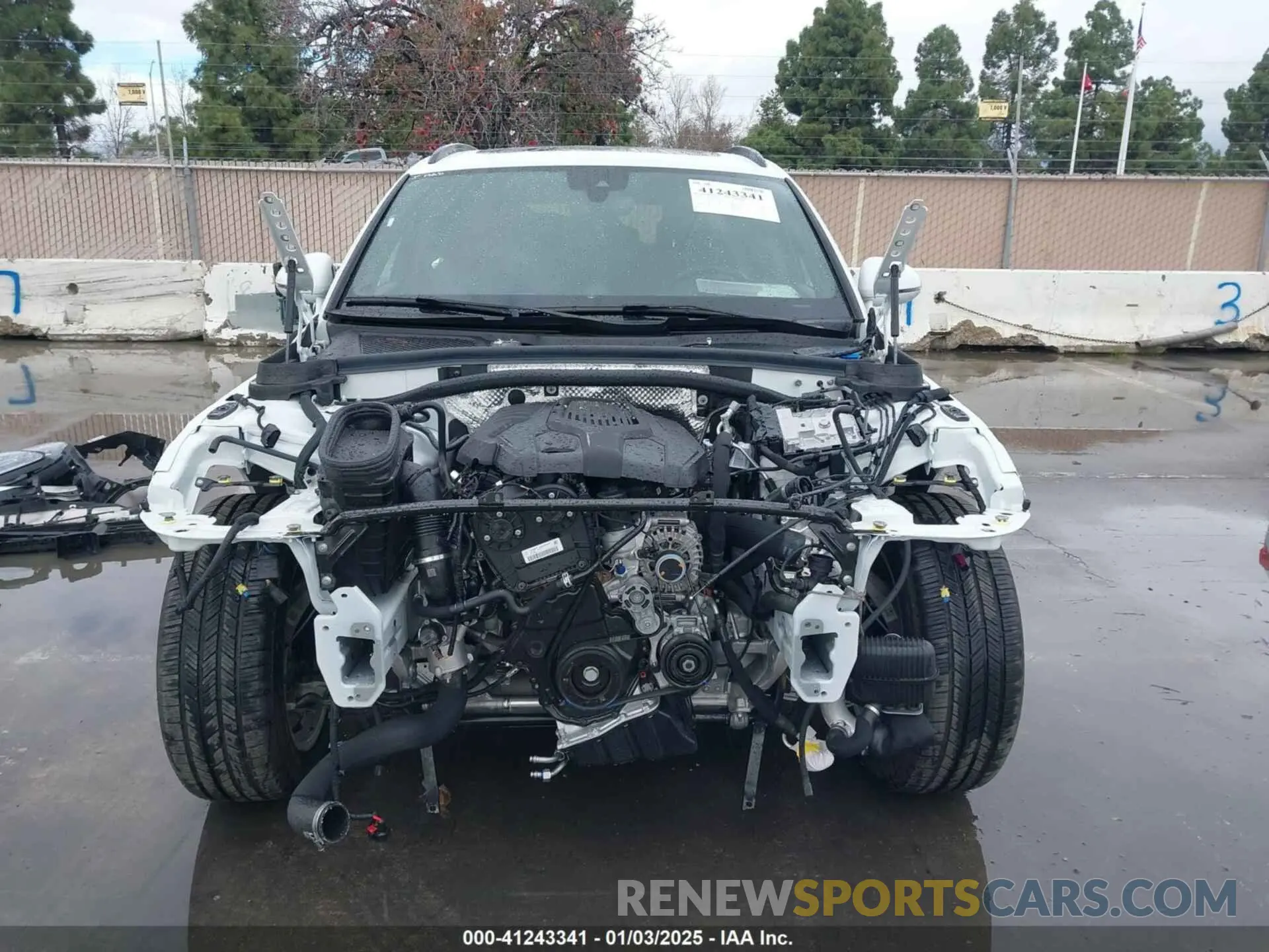 13 fotografías del automóvil dañado WP1AA2A57RLB12571 PORSCHE MACAN 2024
