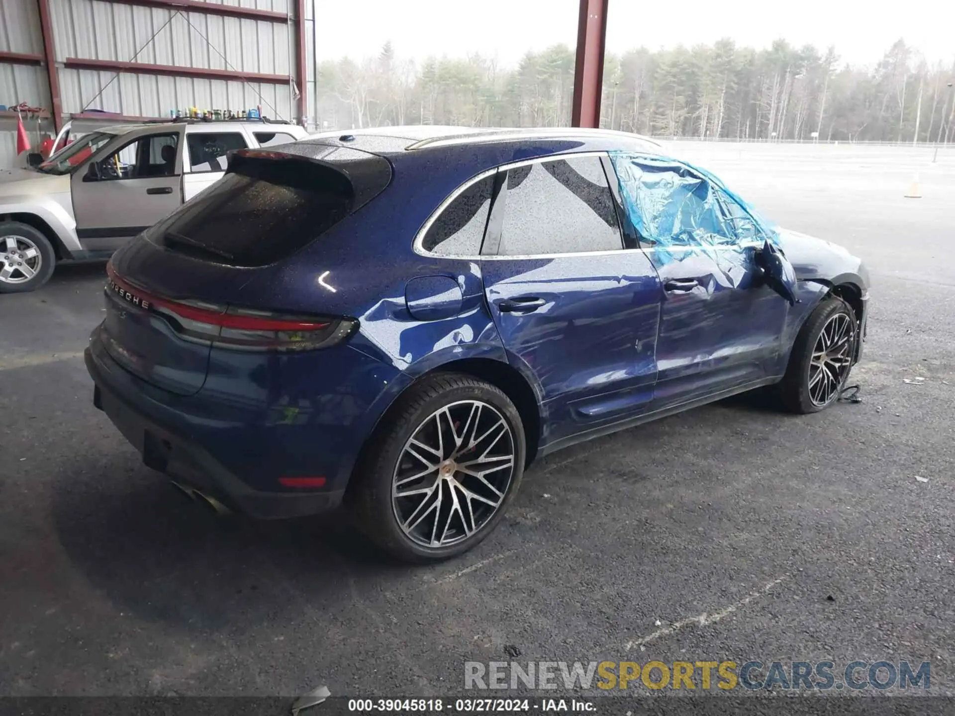 4 fotografías del automóvil dañado WP1AG2A51RLB35035 PORSCHE MACAN 2024