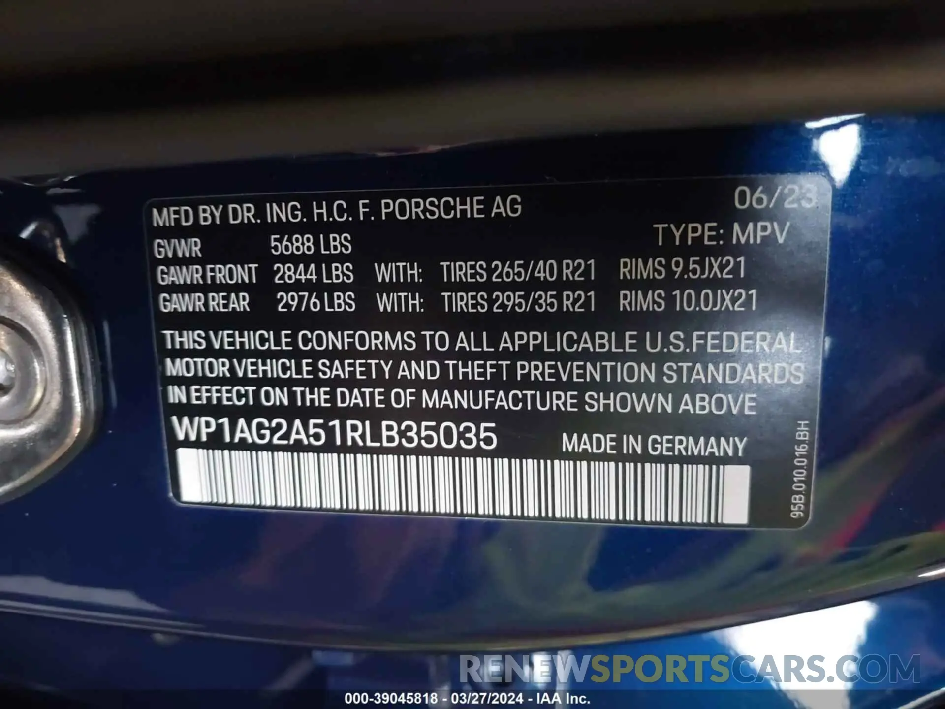 9 fotografías del automóvil dañado WP1AG2A51RLB35035 PORSCHE MACAN 2024