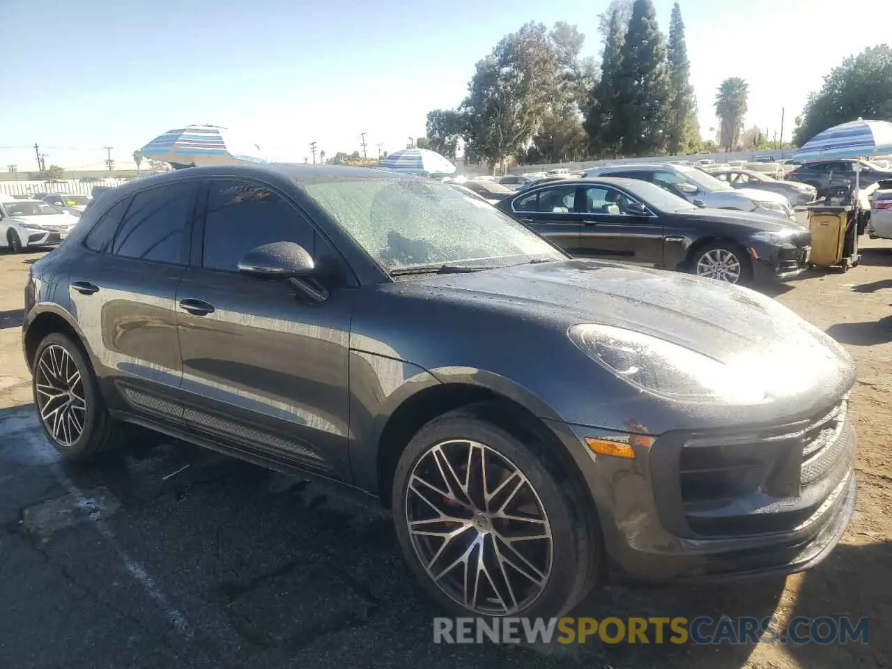 4 fotografías del automóvil dañado WP1AG2A51RLB36864 PORSCHE MACAN 2024