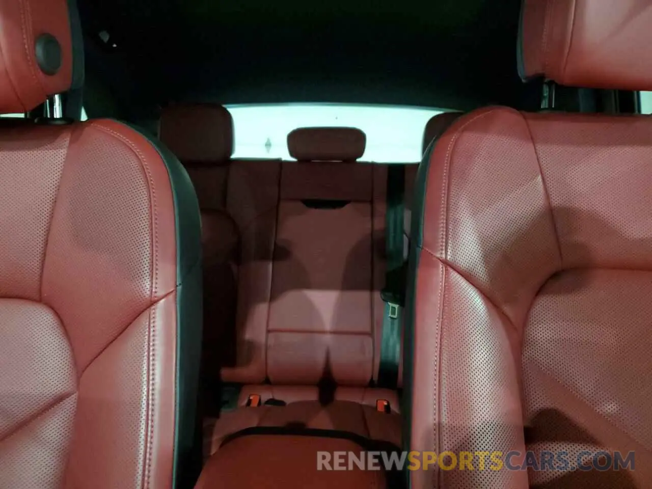 10 fotografías del automóvil dañado WP1AG2A52RLB39370 PORSCHE MACAN 2024