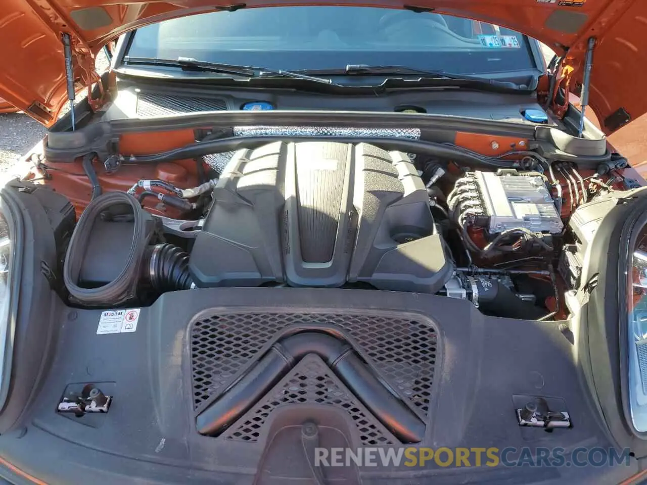 12 fotografías del automóvil dañado WP1AG2A59RLB36143 PORSCHE MACAN 2024
