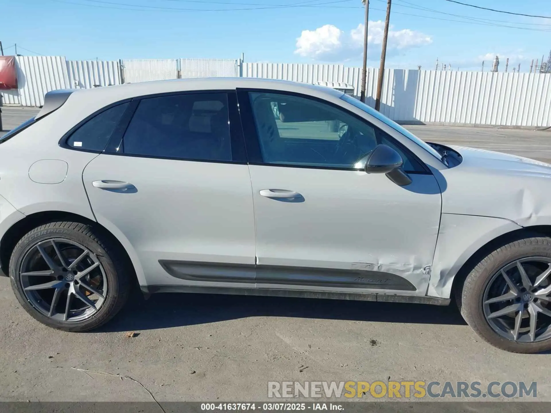 13 fotografías del automóvil dañado WP1AA2A57SLB01477 PORSCHE MACAN 2025