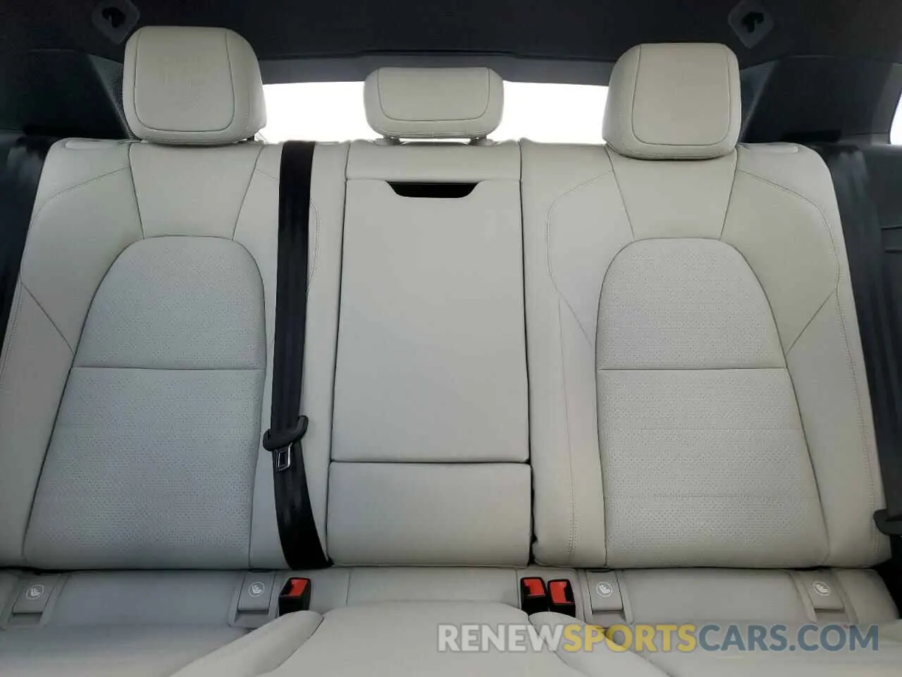 10 fotografías del automóvil dañado WP1AA2XA6SL000013 PORSCHE MACAN 4 2025