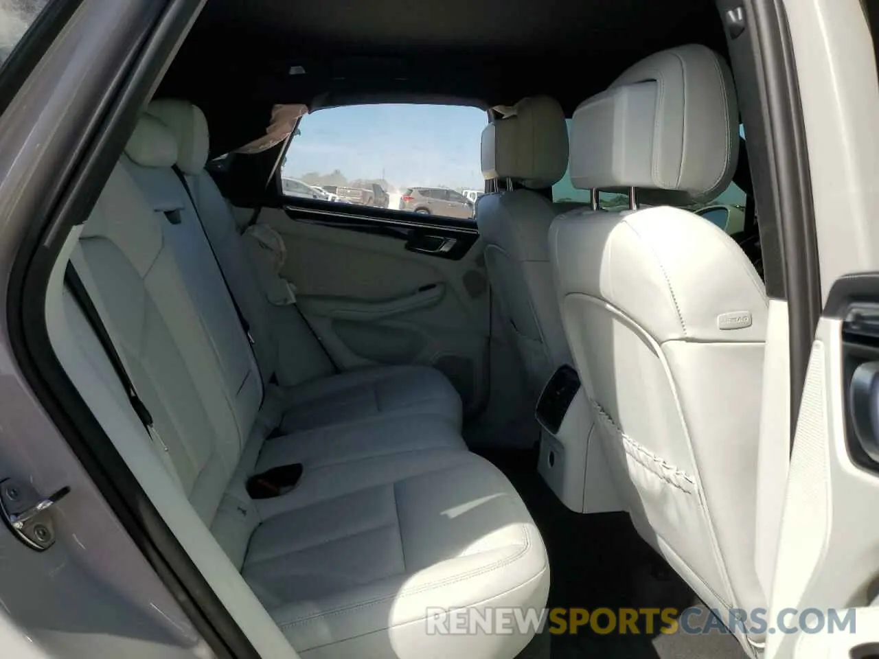 11 fotografías del automóvil dañado WP1AA2A50PLB01828 PORSCHE MACAN BASE 2023