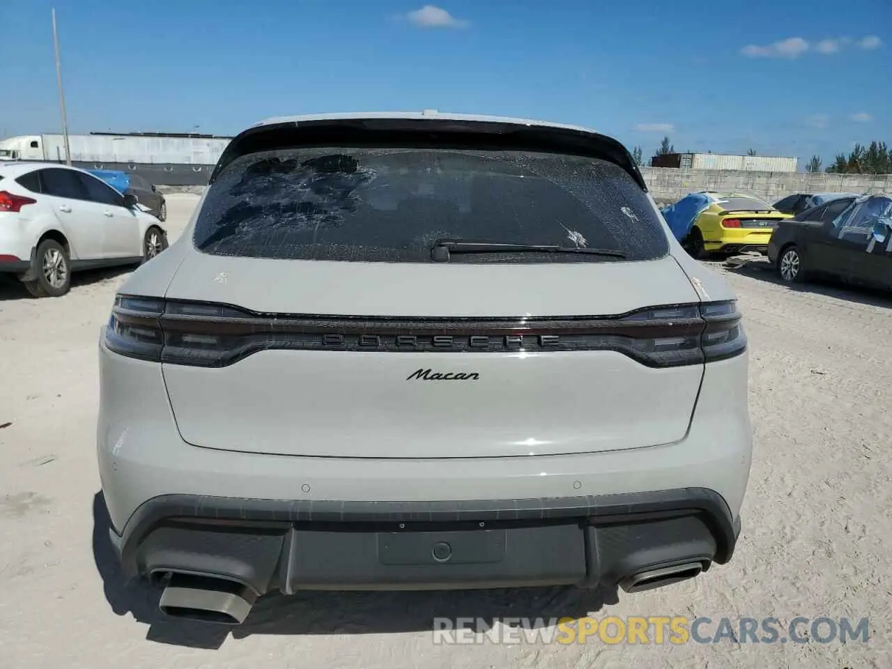 6 fotografías del automóvil dañado WP1AA2A50PLB01828 PORSCHE MACAN BASE 2023