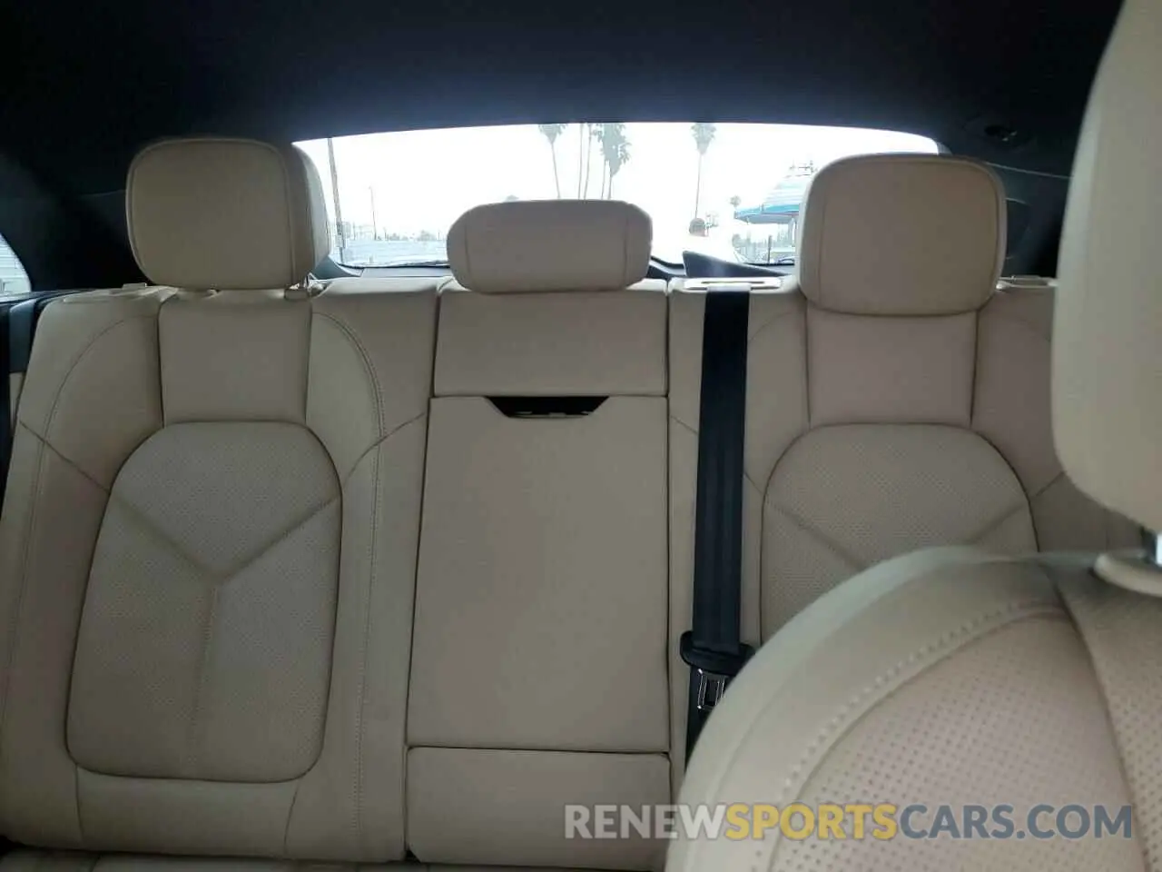 10 fotografías del automóvil dañado WP1AA2A50PLB16555 PORSCHE MACAN BASE 2023