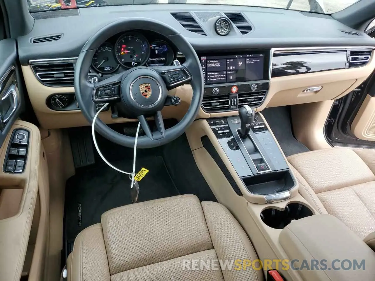 8 fotografías del automóvil dañado WP1AA2A50PLB16555 PORSCHE MACAN BASE 2023