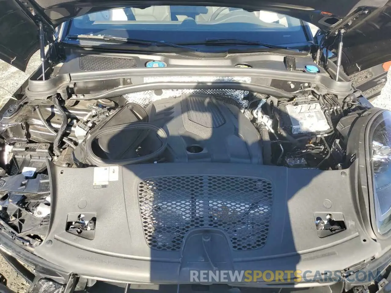 11 fotografías del automóvil dañado WP1AA2A51PLB15088 PORSCHE MACAN BASE 2023