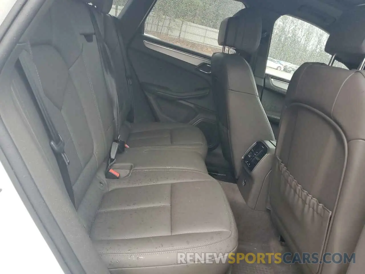 11 fotografías del automóvil dañado WP1AA2A51PLB17326 PORSCHE MACAN BASE 2023