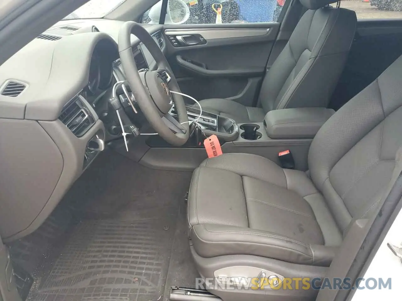 7 fotografías del automóvil dañado WP1AA2A51PLB17326 PORSCHE MACAN BASE 2023