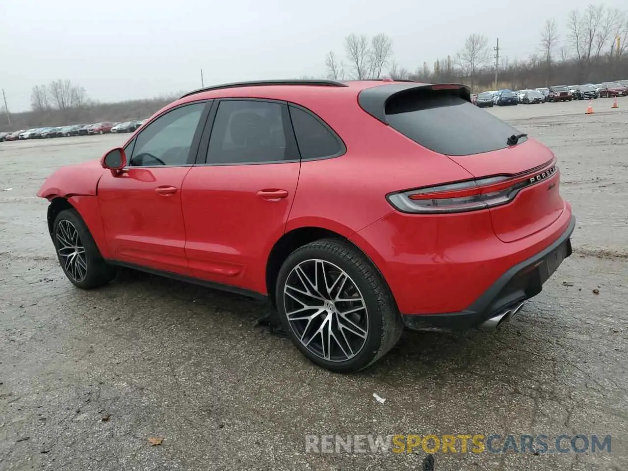 2 fotografías del automóvil dañado WP1AA2A52PLB17254 PORSCHE MACAN BASE 2023