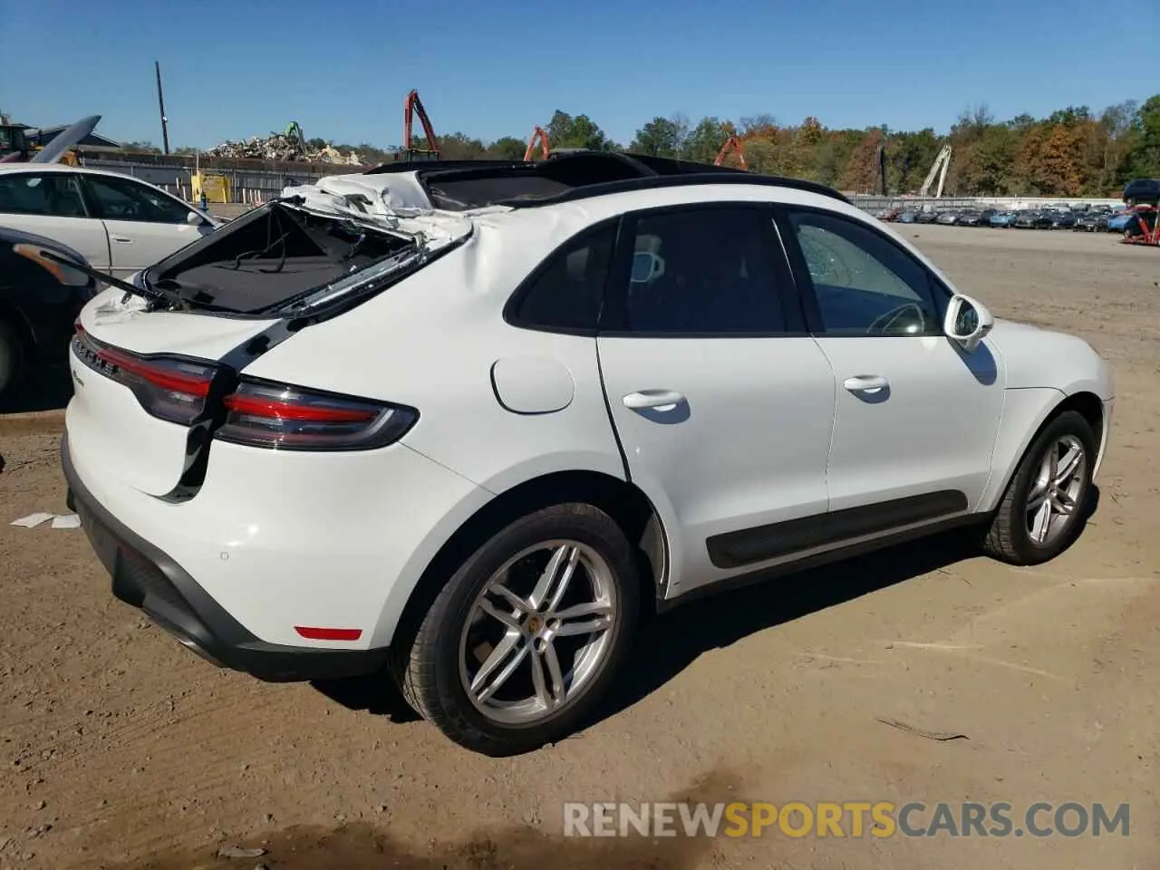 3 fotografías del automóvil dañado WP1AA2A53PLB00737 PORSCHE MACAN BASE 2023
