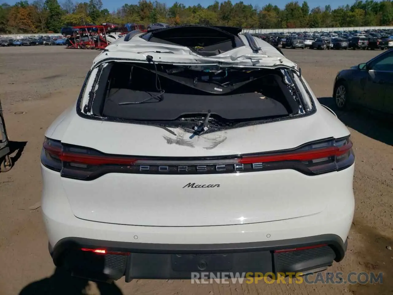 6 fotografías del automóvil dañado WP1AA2A53PLB00737 PORSCHE MACAN BASE 2023