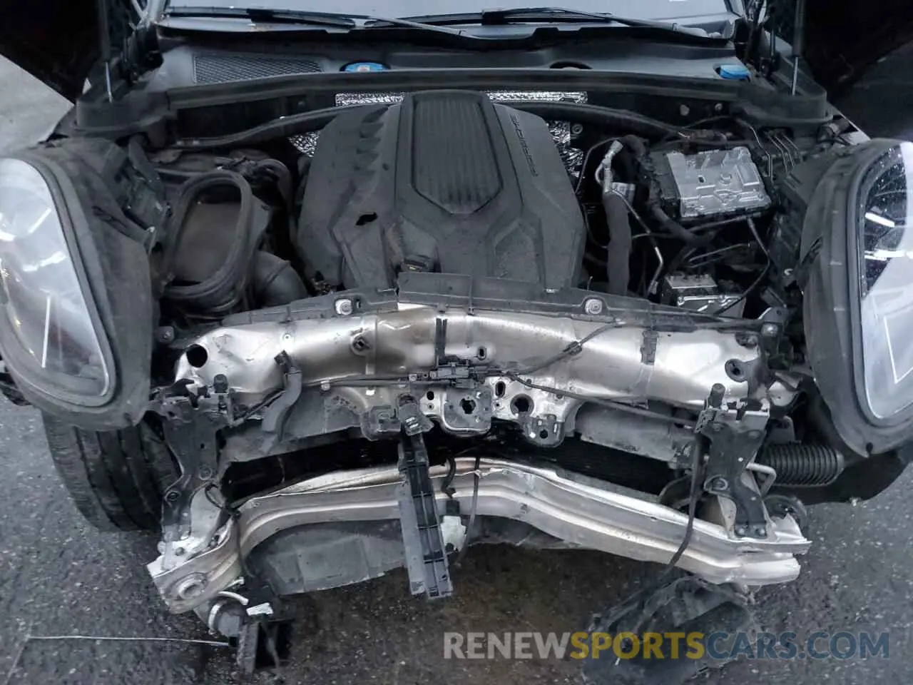 12 fotografías del automóvil dañado WP1AA2A53PLB19840 PORSCHE MACAN BASE 2023