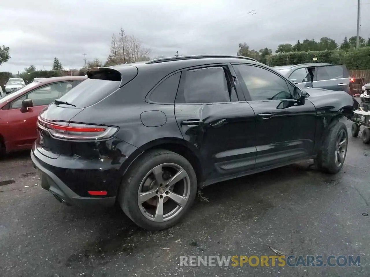 3 fotografías del automóvil dañado WP1AA2A53PLB19840 PORSCHE MACAN BASE 2023