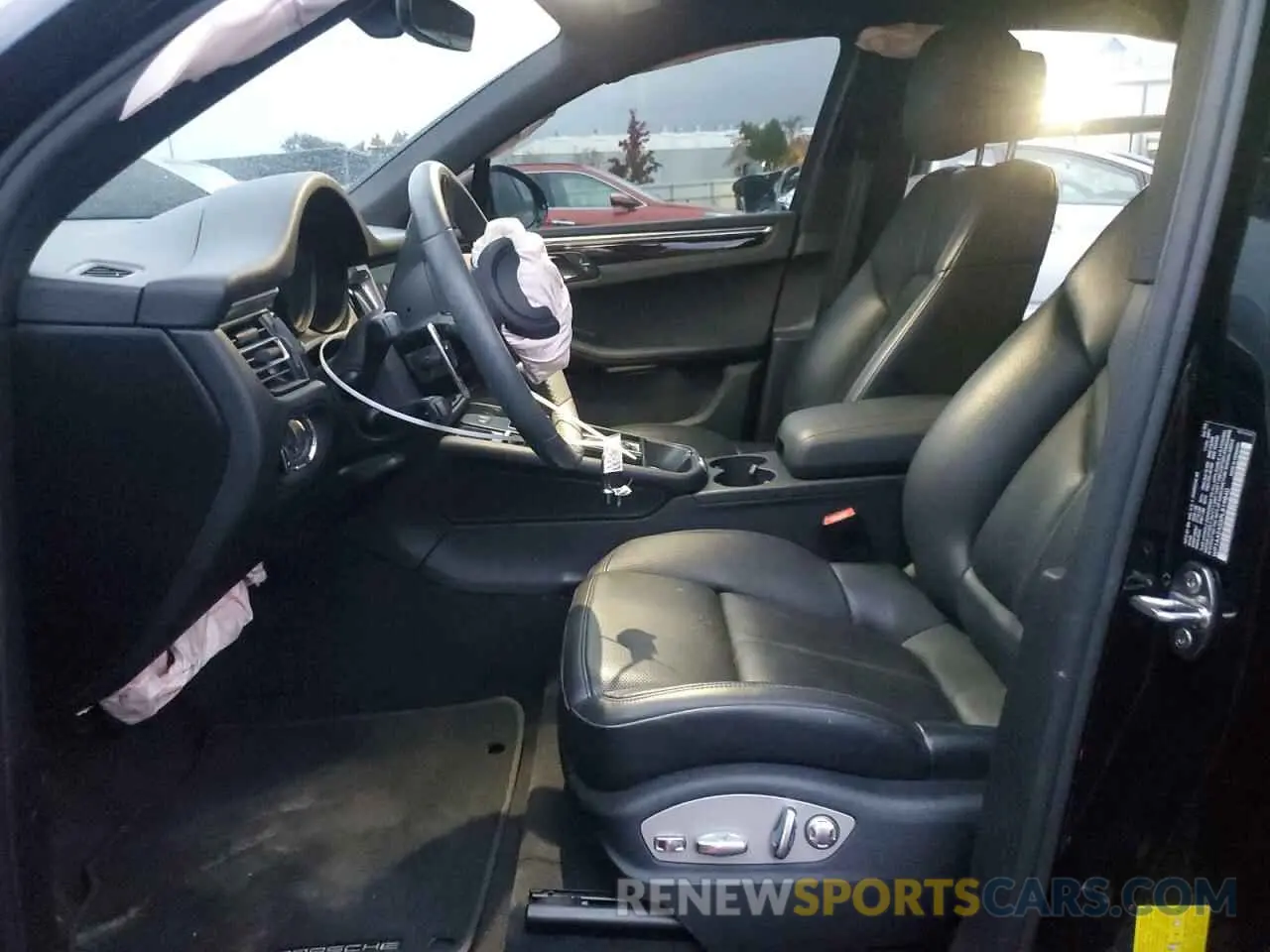 7 fotografías del automóvil dañado WP1AA2A53PLB19840 PORSCHE MACAN BASE 2023