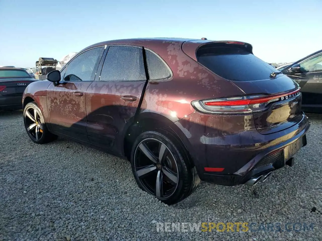 2 fotografías del automóvil dañado WP1AA2A54PLB15893 PORSCHE MACAN BASE 2023