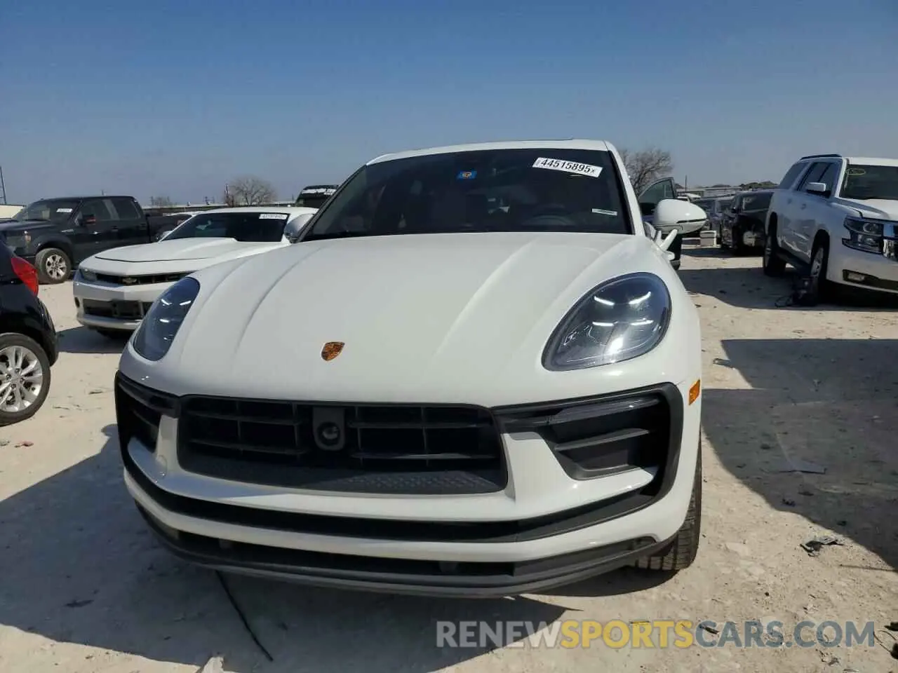 5 fotografías del automóvil dañado WP1AA2A54PLB17689 PORSCHE MACAN BASE 2023