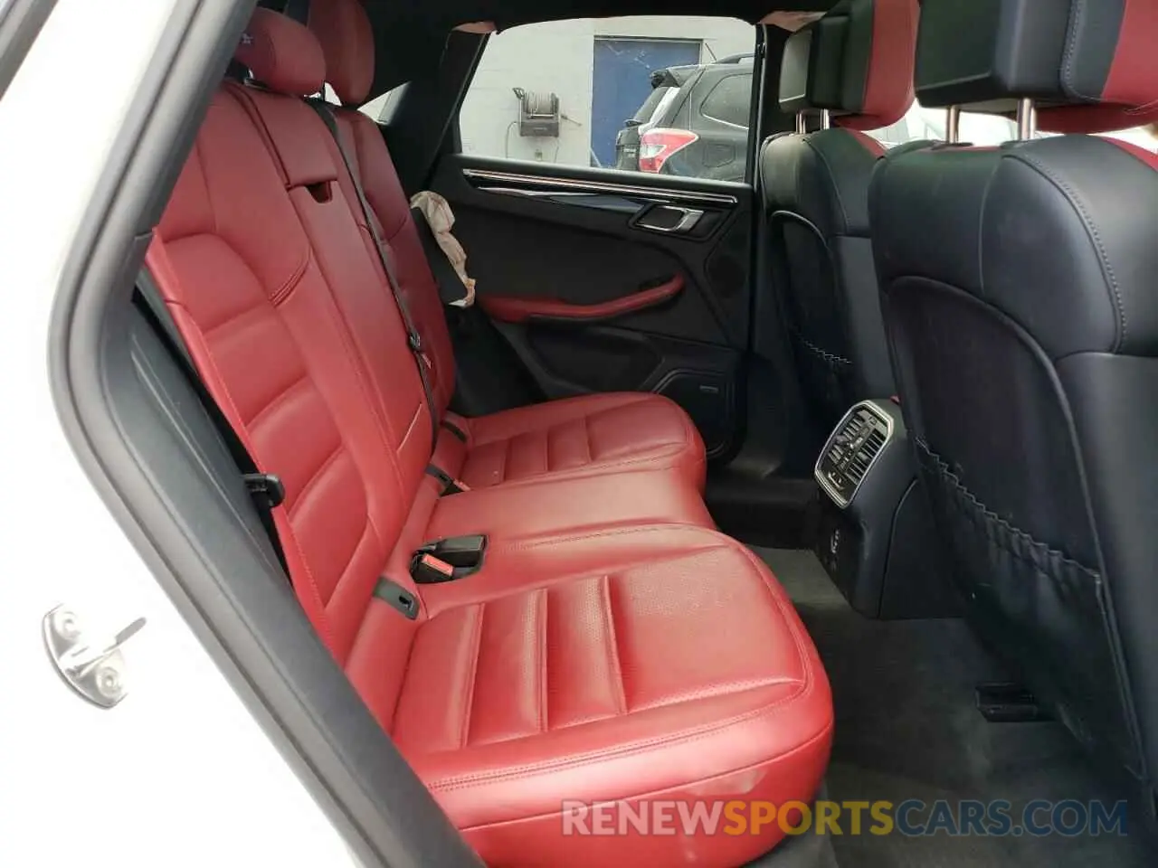 11 fotografías del automóvil dañado WP1AA2A55PLB00240 PORSCHE MACAN BASE 2023