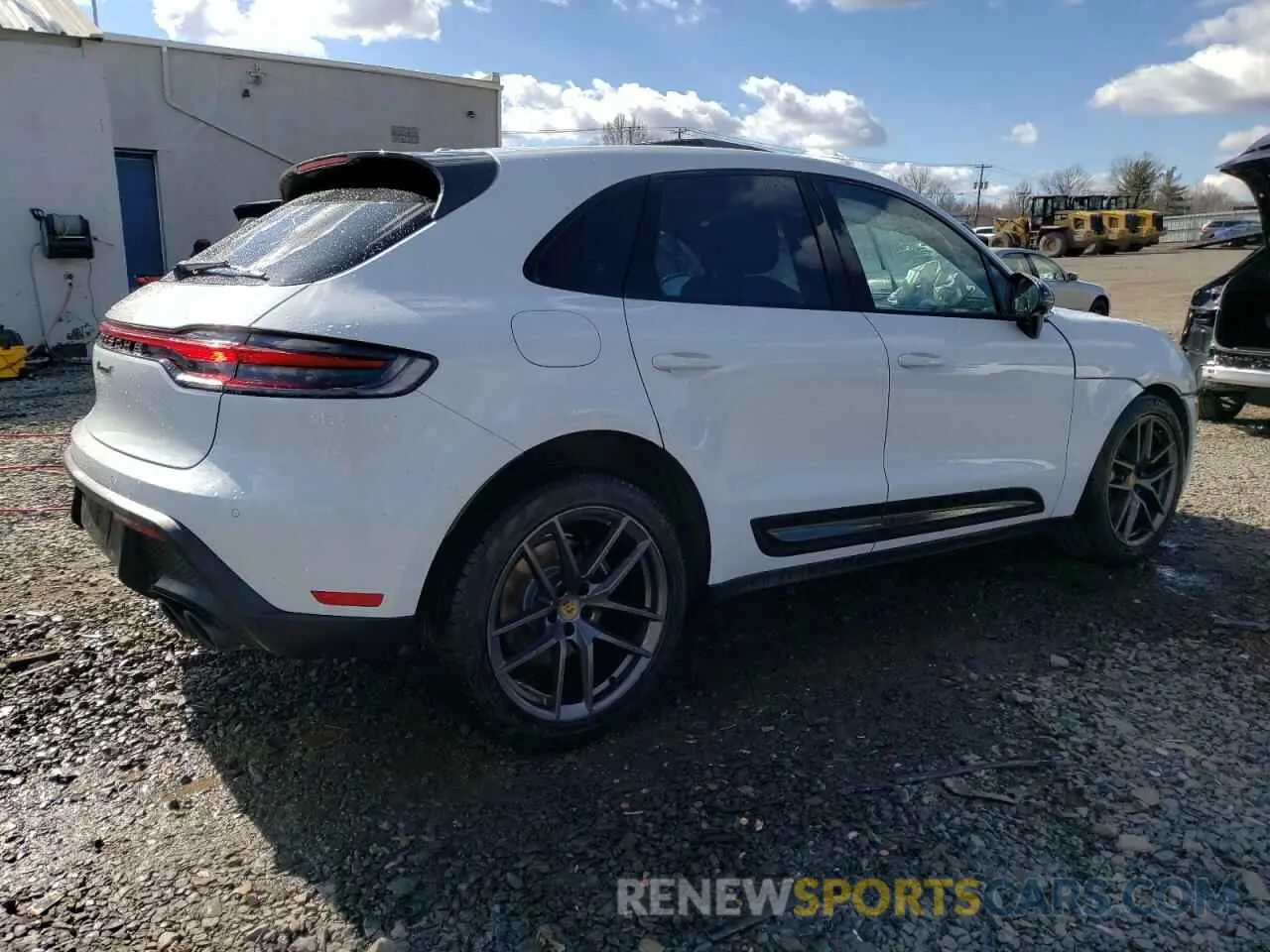 3 fotografías del automóvil dañado WP1AA2A55PLB00240 PORSCHE MACAN BASE 2023