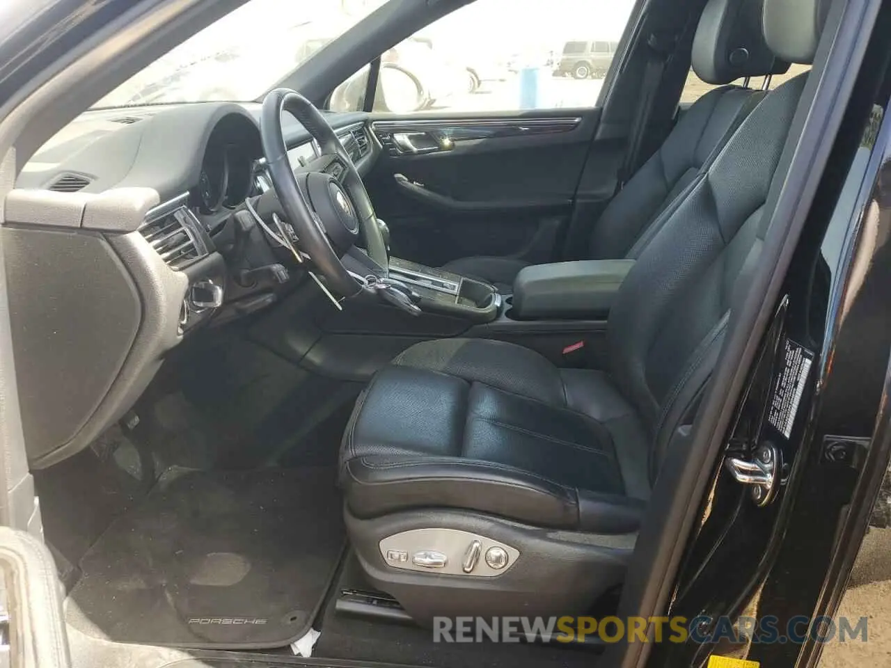 7 fotografías del automóvil dañado WP1AA2A55PLB04899 PORSCHE MACAN BASE 2023