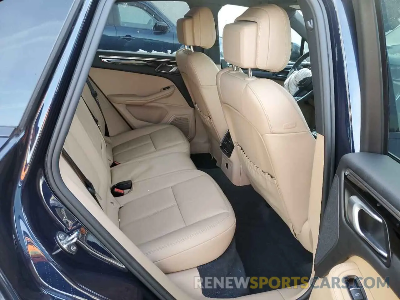 11 fotografías del automóvil dañado WP1AA2A55PLB15269 PORSCHE MACAN BASE 2023