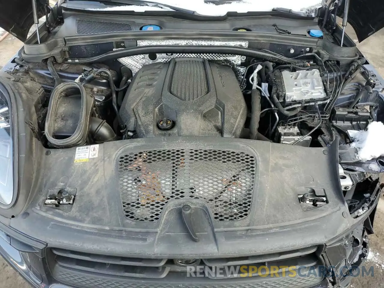 12 fotografías del automóvil dañado WP1AA2A55PLB15269 PORSCHE MACAN BASE 2023