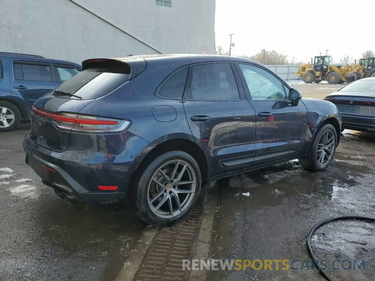 3 fotografías del automóvil dañado WP1AA2A55PLB15269 PORSCHE MACAN BASE 2023