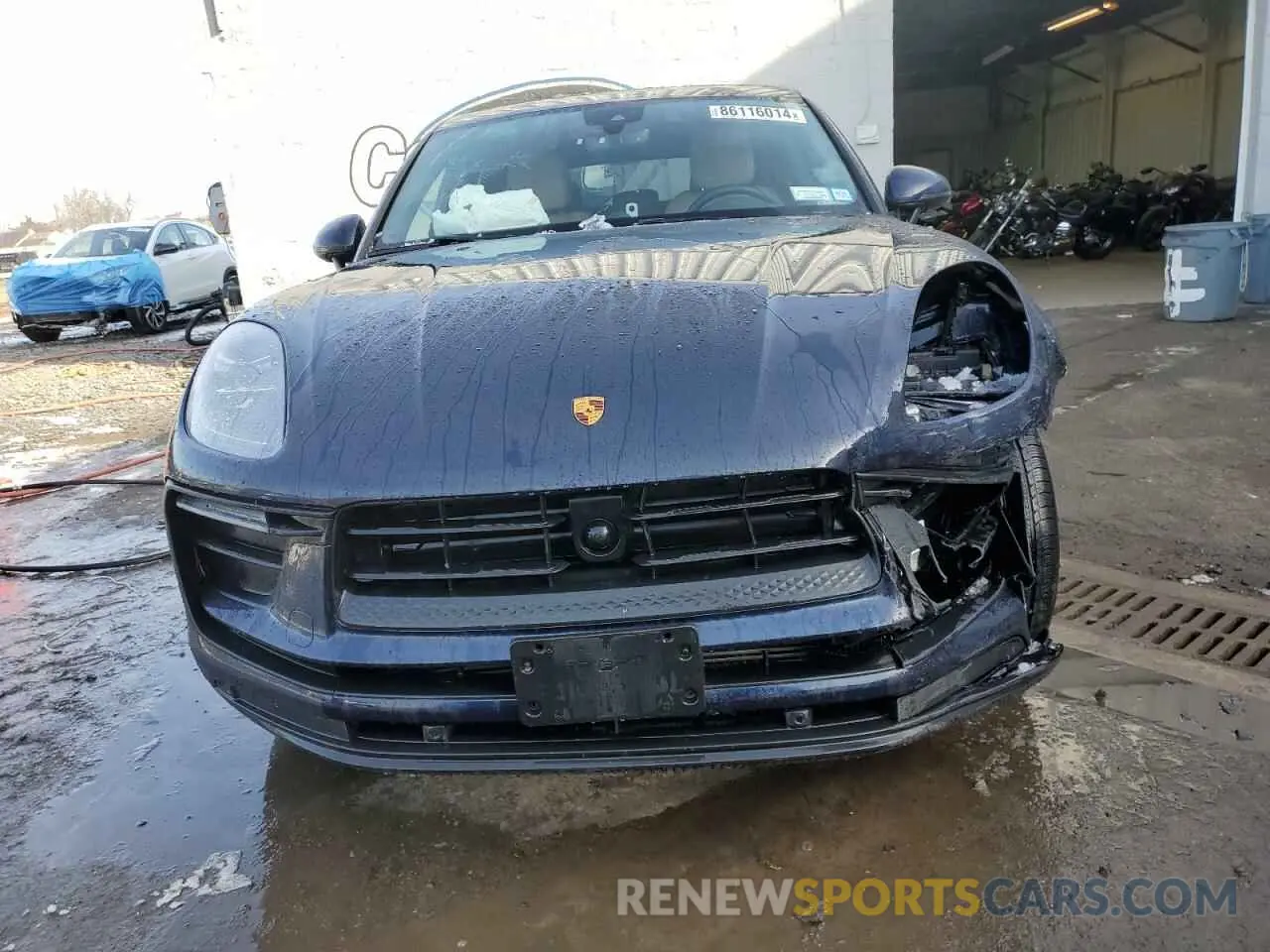 5 fotografías del automóvil dañado WP1AA2A55PLB15269 PORSCHE MACAN BASE 2023