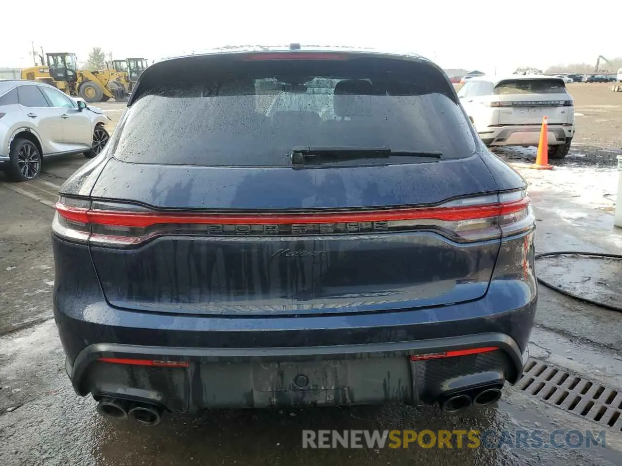 6 fotografías del automóvil dañado WP1AA2A55PLB15269 PORSCHE MACAN BASE 2023