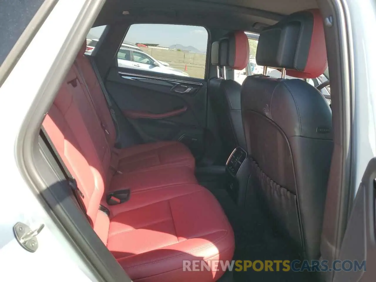 11 fotografías del automóvil dañado WP1AA2A57PLB18710 PORSCHE MACAN BASE 2023