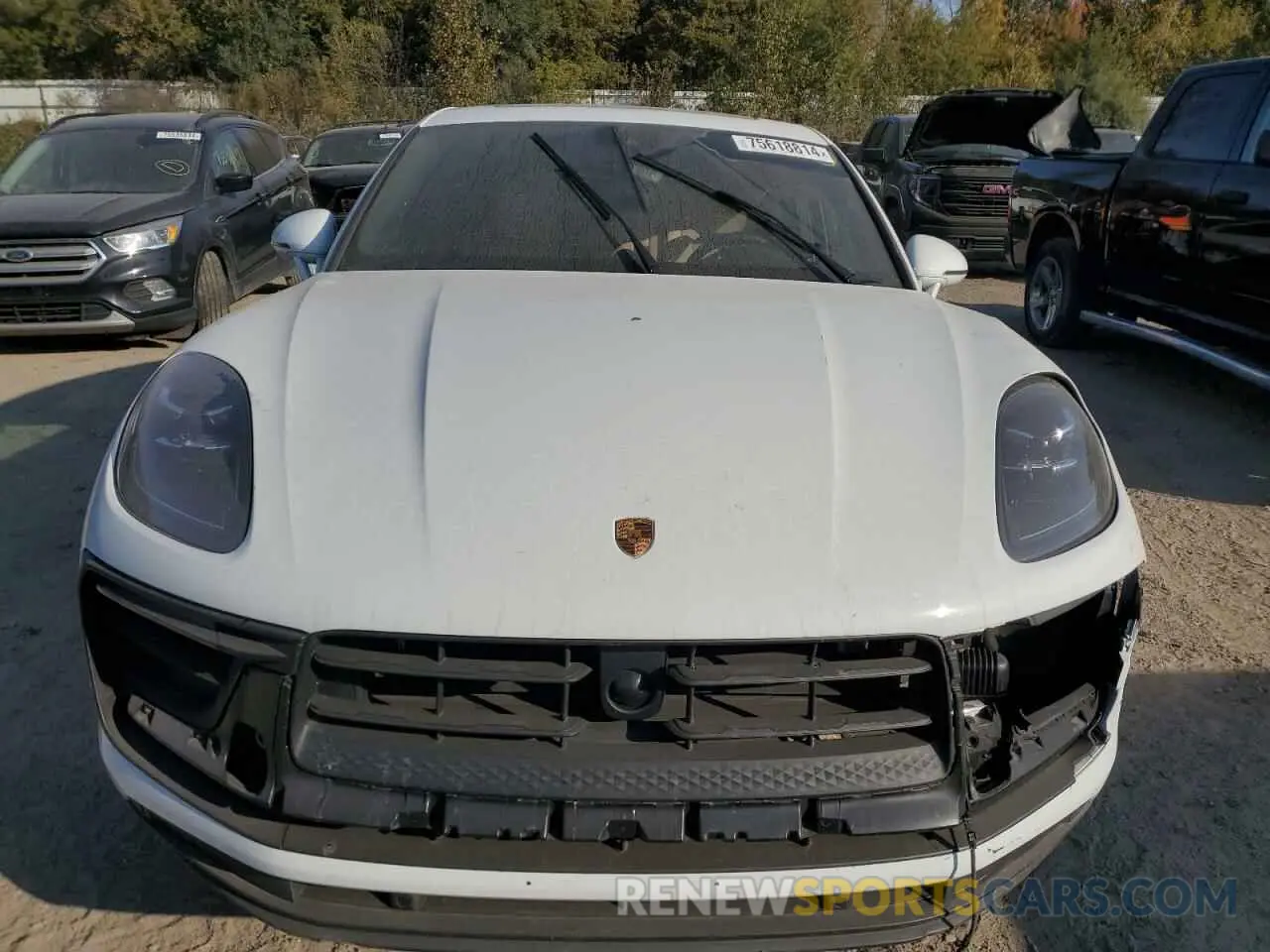 5 fotografías del automóvil dañado WP1AA2A57PLB20327 PORSCHE MACAN BASE 2023