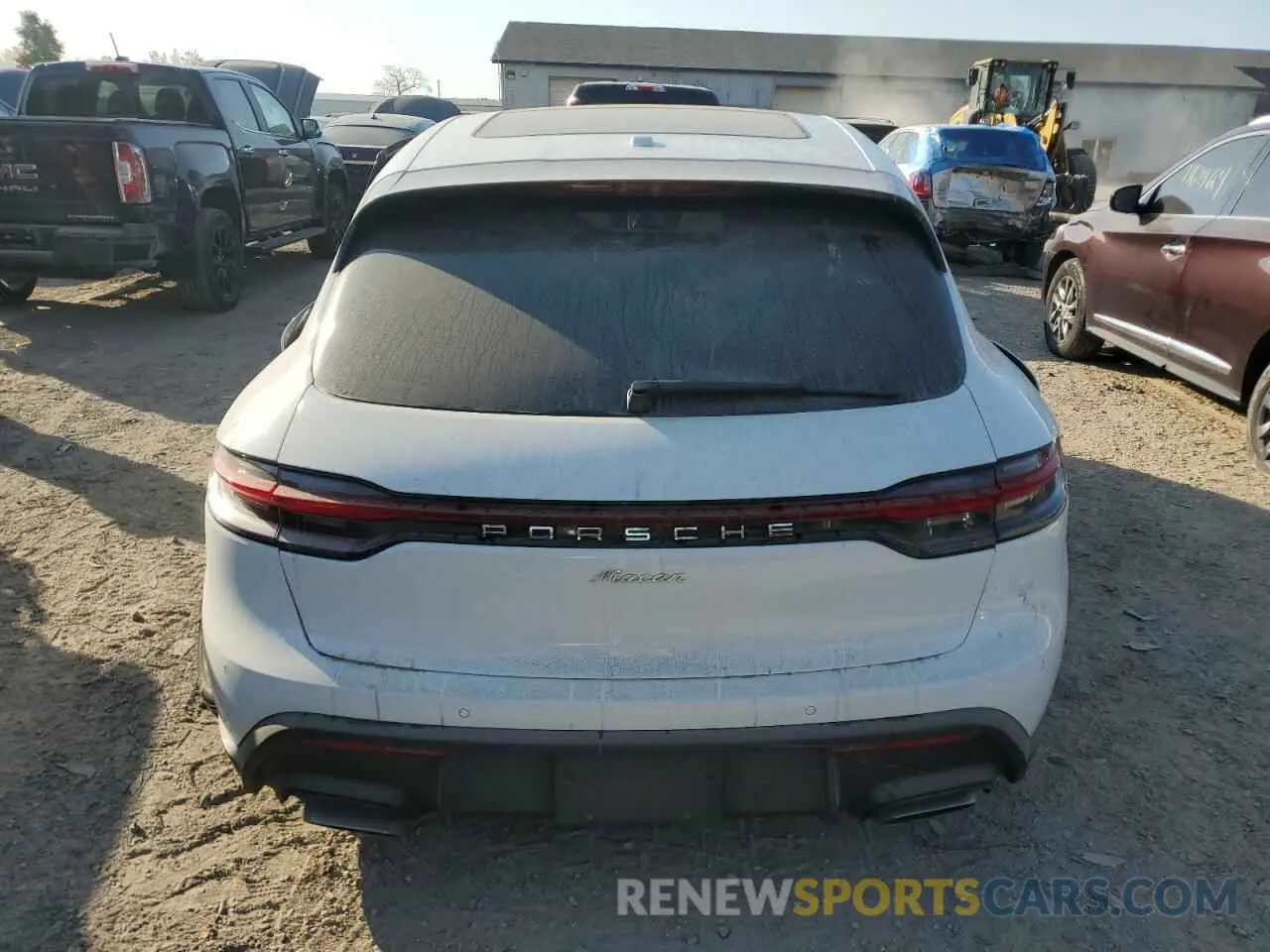 6 fotografías del automóvil dañado WP1AA2A57PLB20327 PORSCHE MACAN BASE 2023