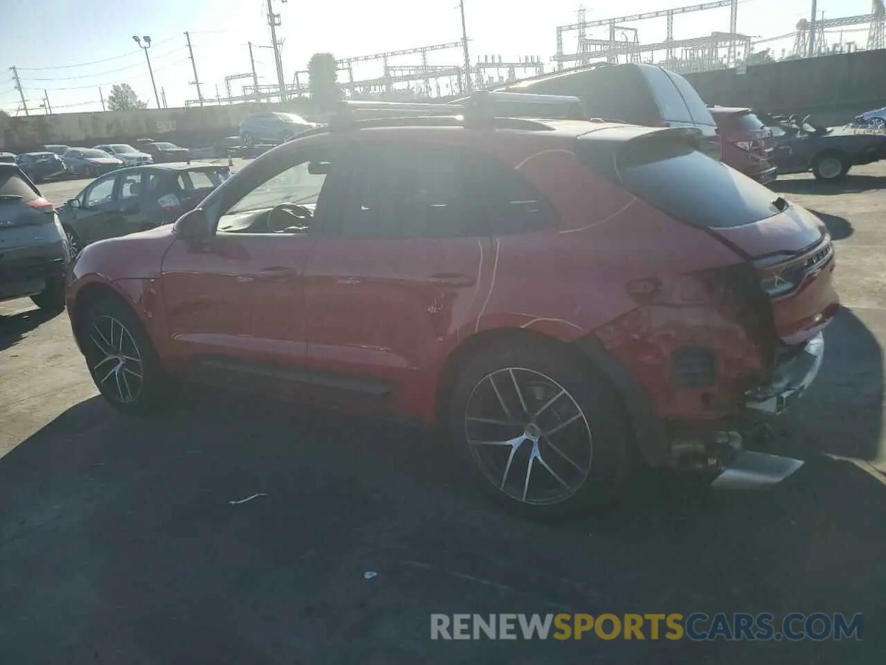 2 fotografías del automóvil dañado WP1AA2A58PLB05545 PORSCHE MACAN BASE 2023
