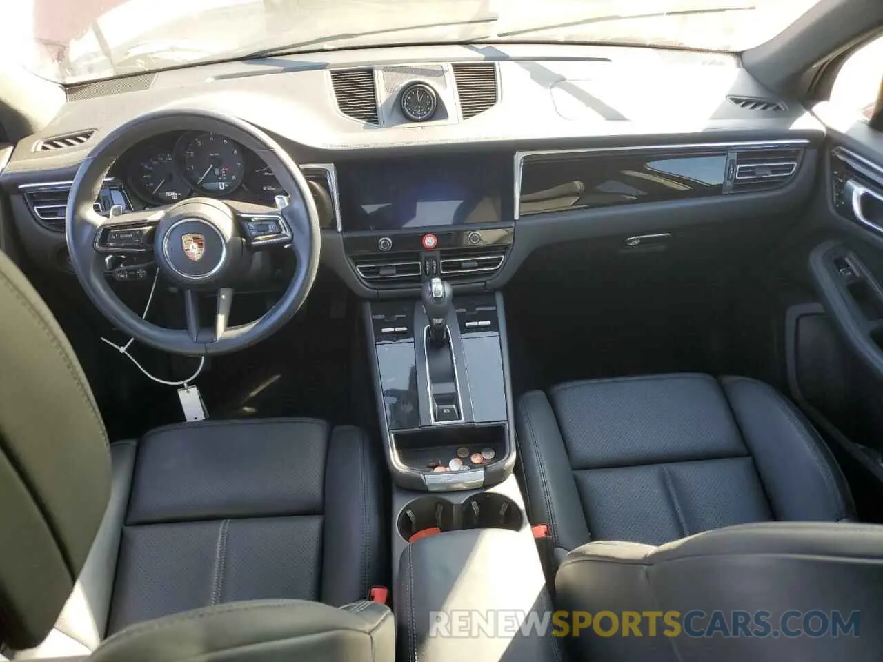 8 fotografías del automóvil dañado WP1AA2A58PLB05545 PORSCHE MACAN BASE 2023