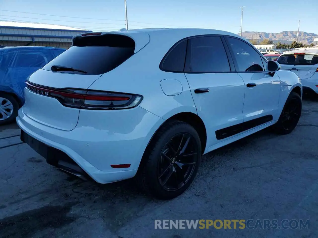 3 fotografías del automóvil dañado WP1AA2A58PLB09756 PORSCHE MACAN BASE 2023