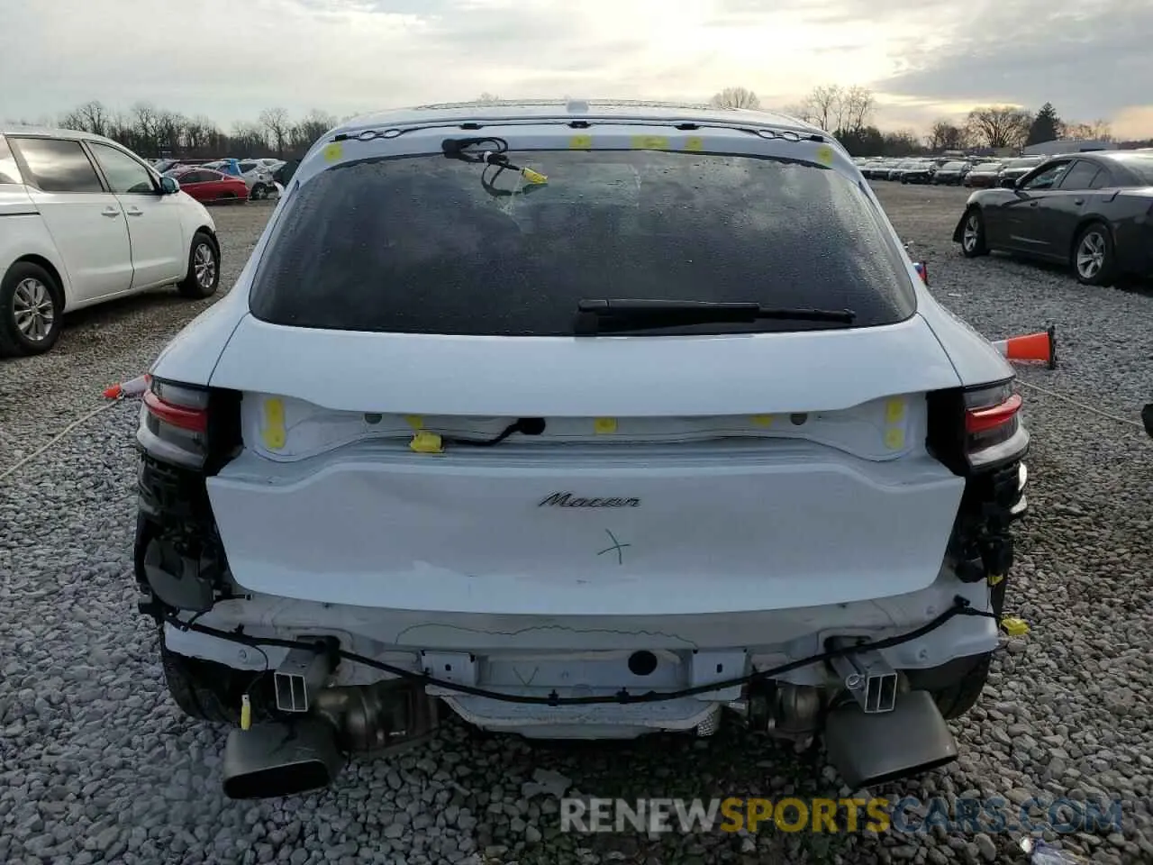 6 fotografías del automóvil dañado WP1AA2A58PLB10616 PORSCHE MACAN BASE 2023