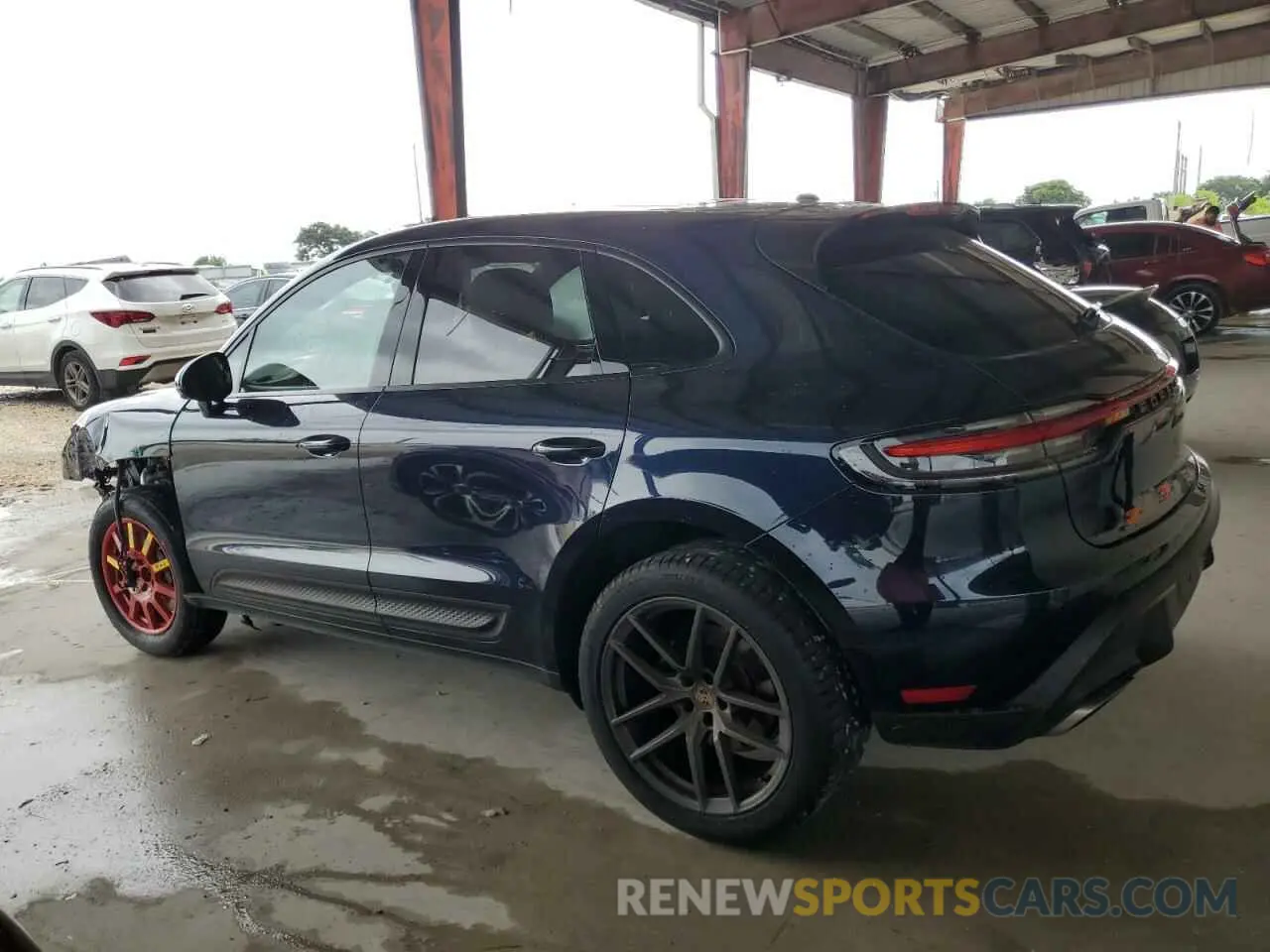 2 fotografías del automóvil dañado WP1AA2A59PLB02380 PORSCHE MACAN BASE 2023